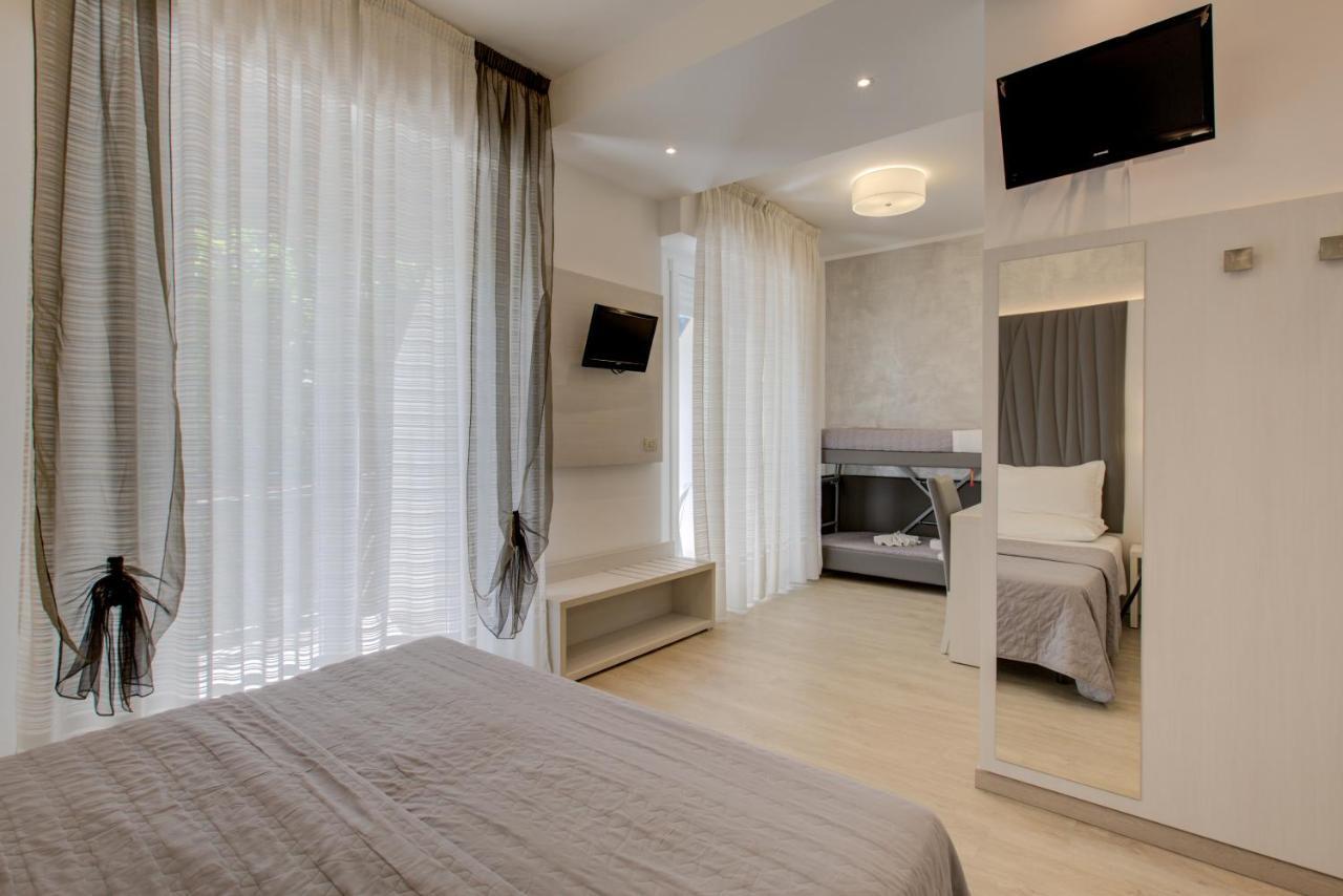 Hotel Bremen Rimini Buitenkant foto