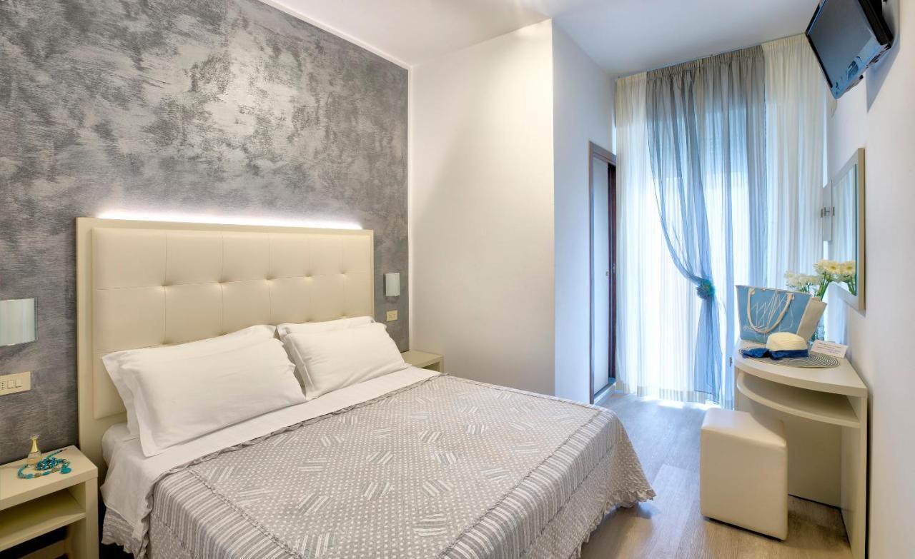 Hotel Bremen Rimini Buitenkant foto