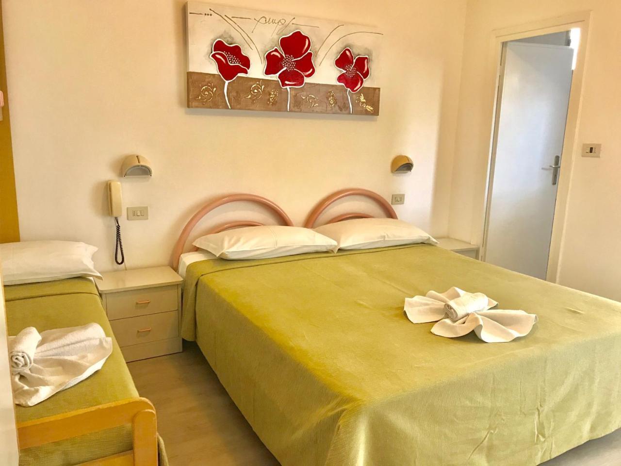 Hotel Bremen Rimini Buitenkant foto