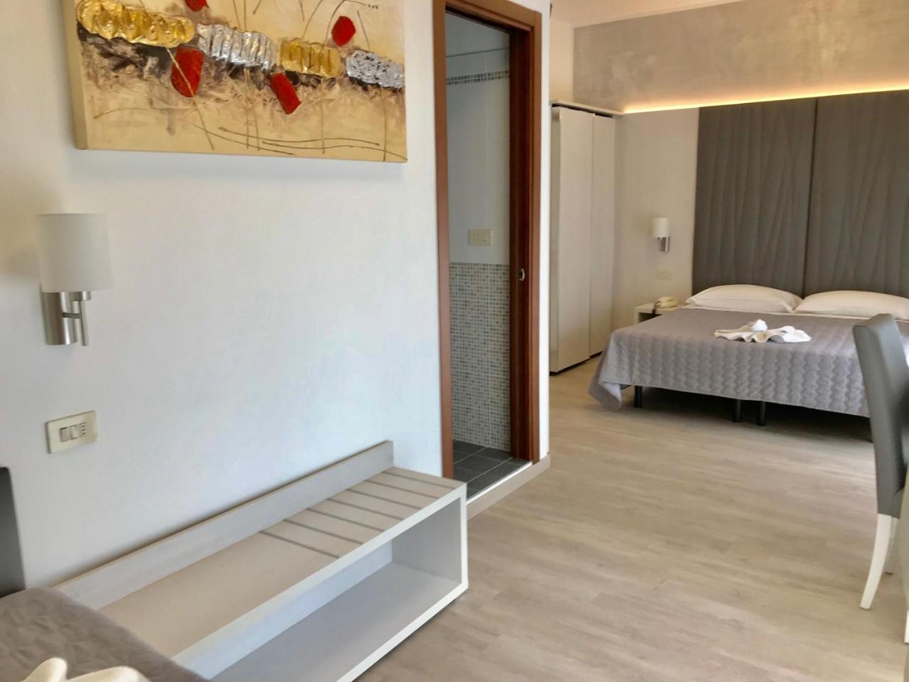Hotel Bremen Rimini Buitenkant foto